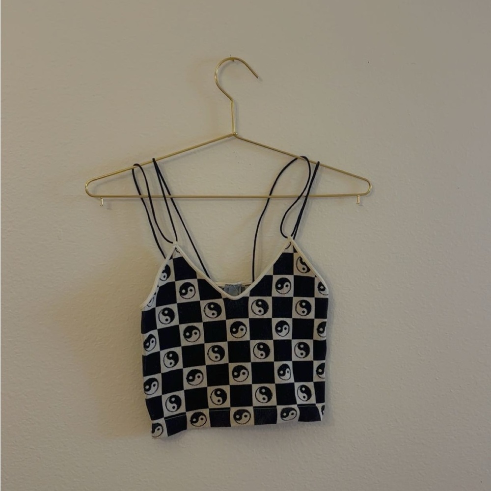 Tilly's Ying Yang Stretchy Crop Camisole